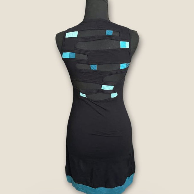 Cut outs details dress (xs-small)
